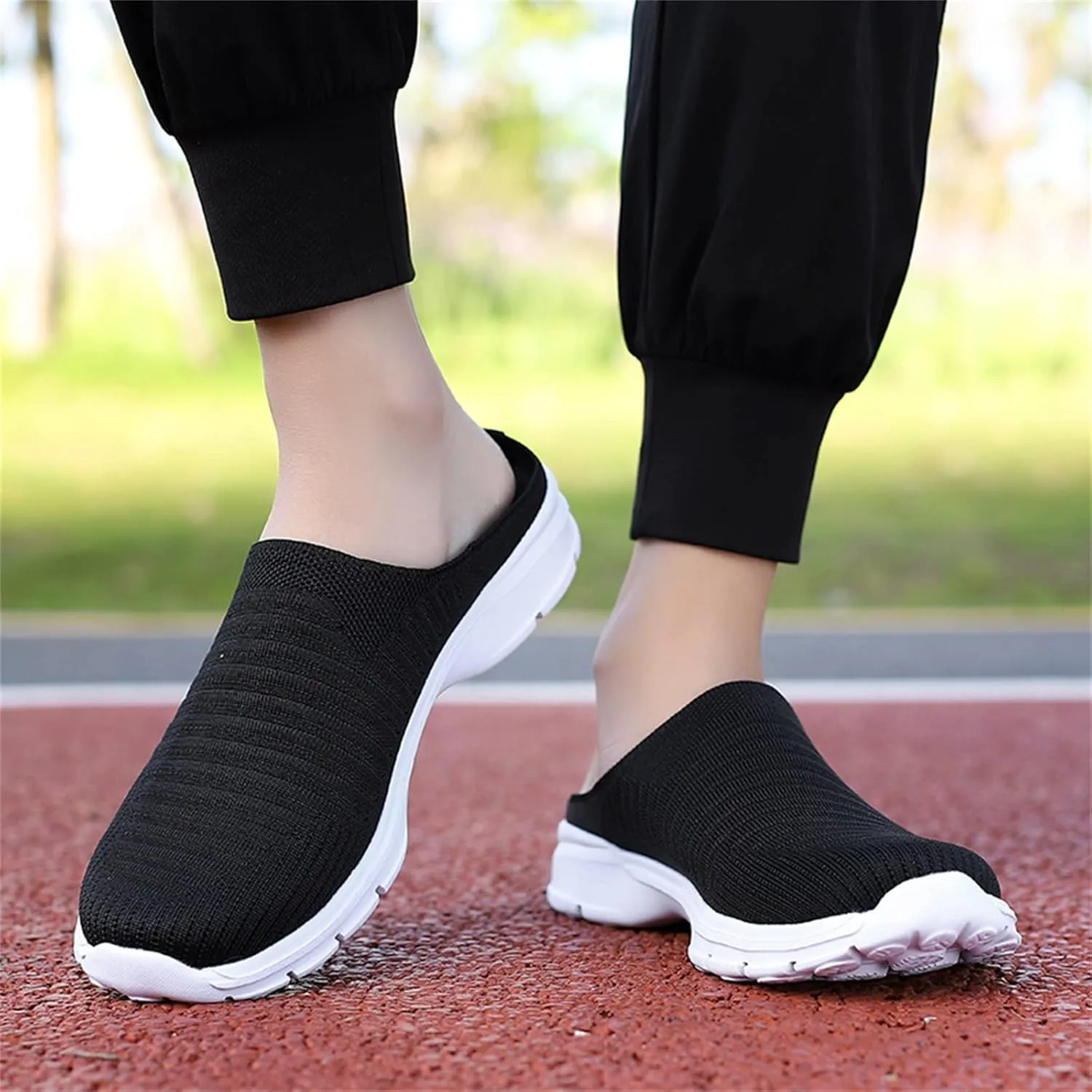 Fashion Summer Men Slippers Mesh Breathable Lightweight Slip On Flat Casual Half Slippers Mens