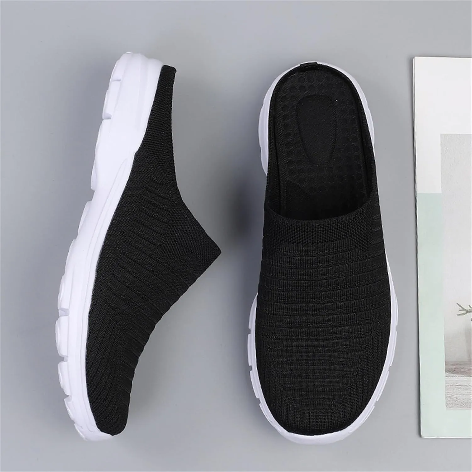Fashion Summer Men Slippers Mesh Breathable Lightweight Slip On Flat Casual Half Slippers Mens