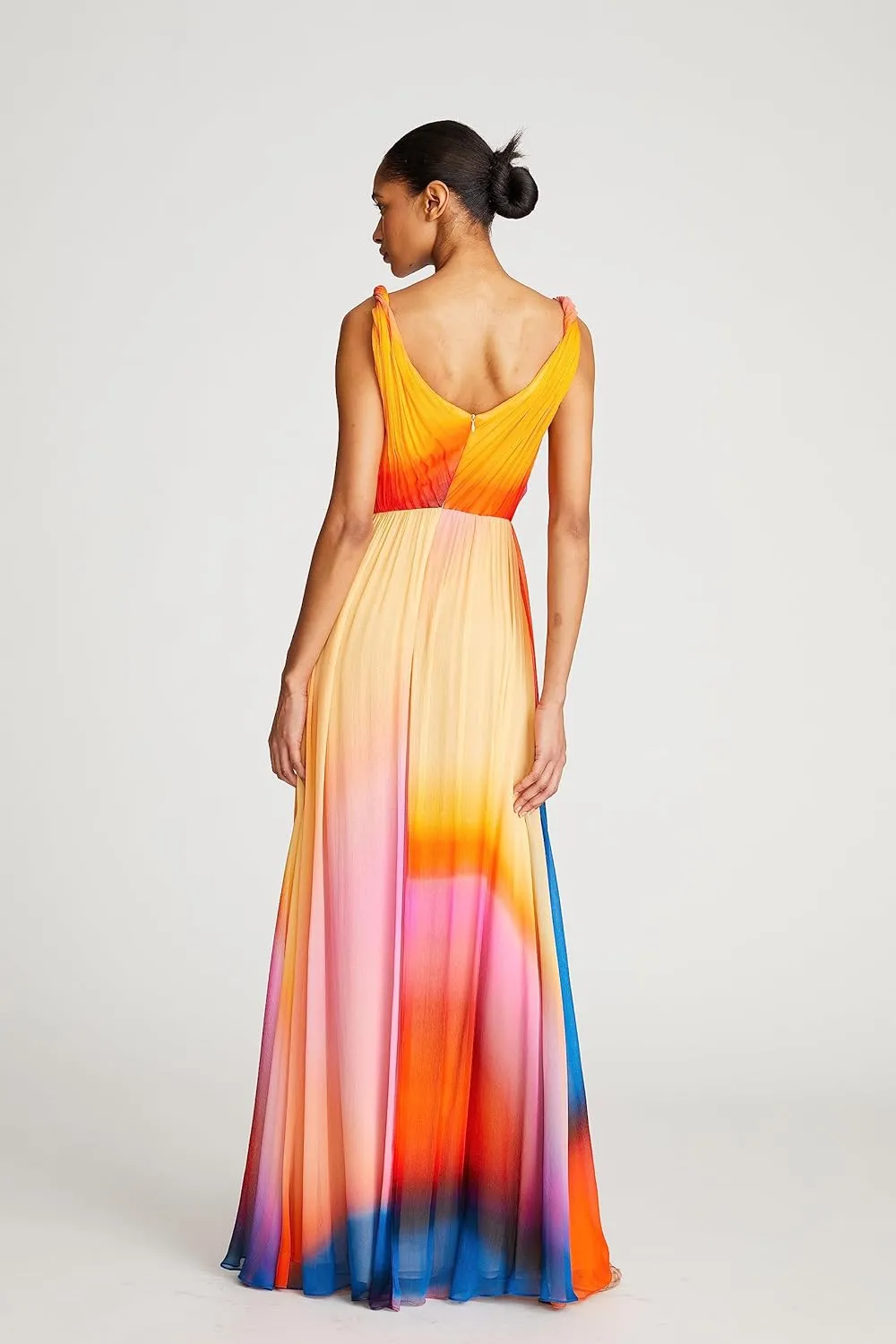 HALSTON Women's Stacia Gown in Crinkle Chiffon
