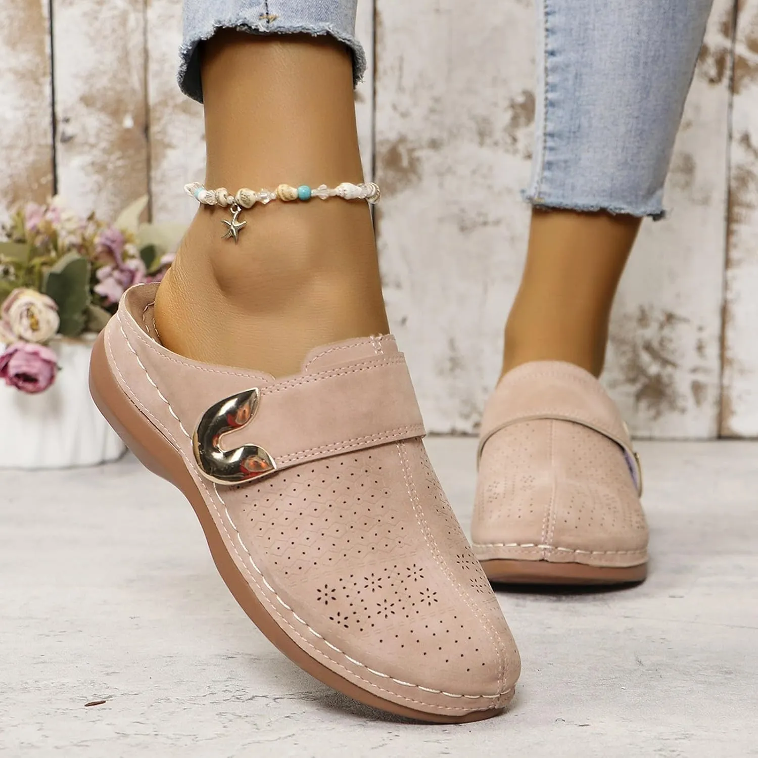 Kubbon Clogs for Women Slip-On Flat Mule Shoes Comfortable Closed Toe Clogs Casual Walking Wedge Clog Summer Shoes Dressy Beach Sandals