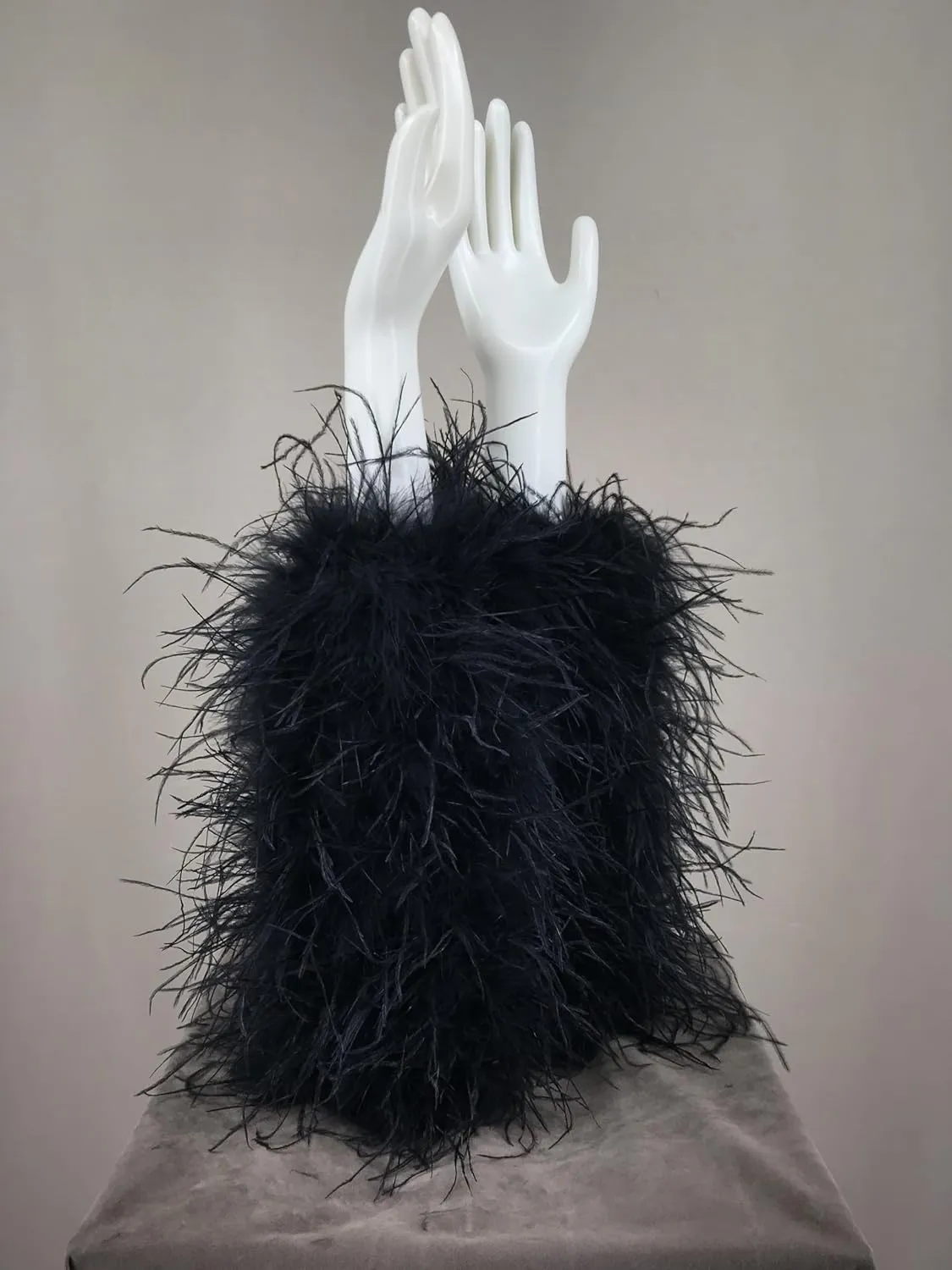 LVCOMEFF Women Natural Ostrich Feather Arm Sleeve Wrist Cuffs Warmer for Party Wedding Bride Concert Furry Luxurious Elegant