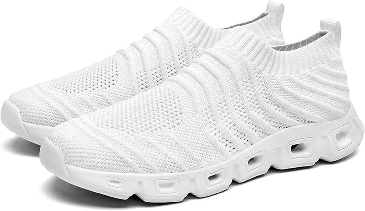 Men Sports Shoes Spring and Summer Fashionable New Pattern Breathable Mesh Sneaker Rack for Men Bedroom Shoes