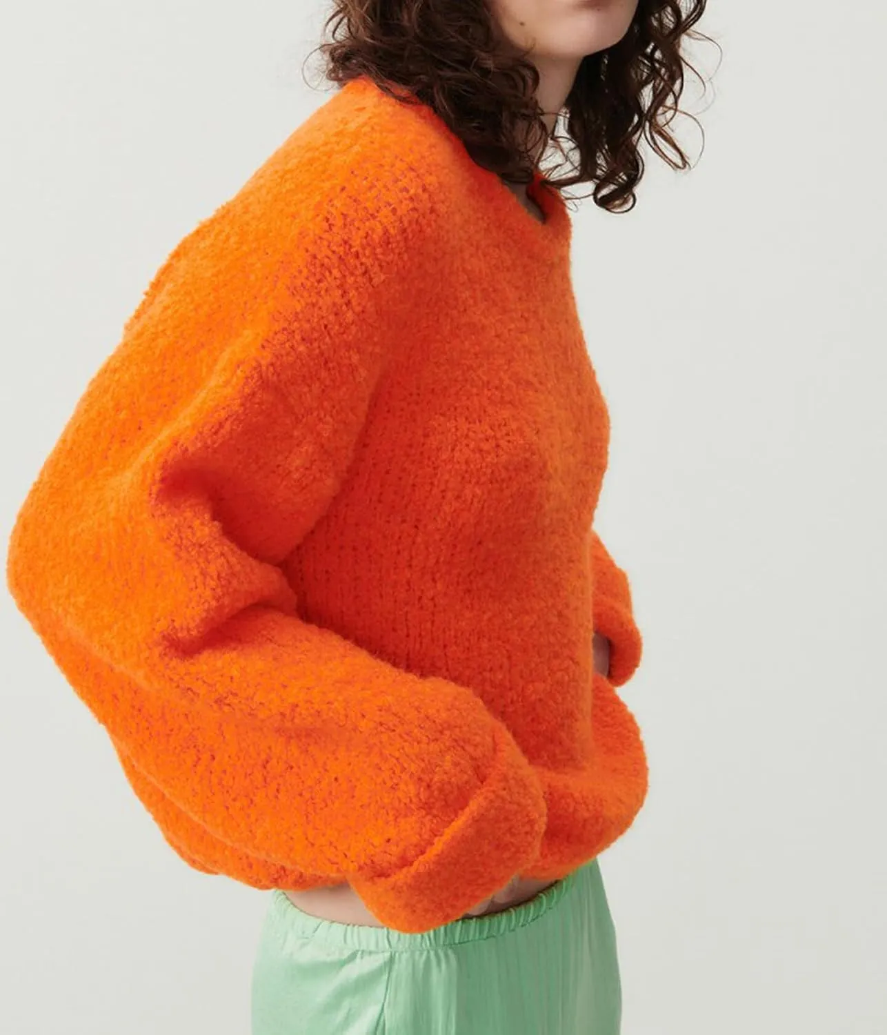 Oversized Sweaters for Women Crewneck Long Sleeve Fuzzy Soft Warm Knit Pullover 2024 Fall Jumper Top