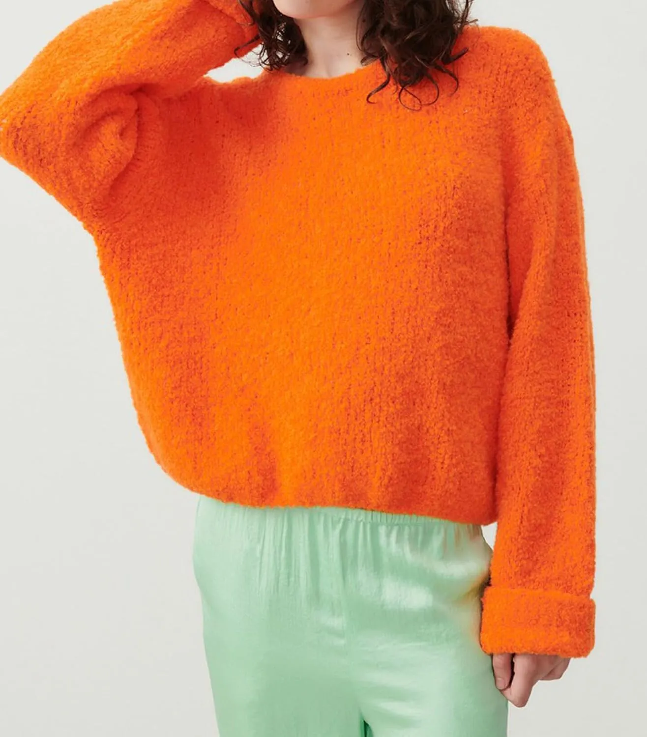 Oversized Sweaters for Women Crewneck Long Sleeve Fuzzy Soft Warm Knit Pullover 2024 Fall Jumper Top