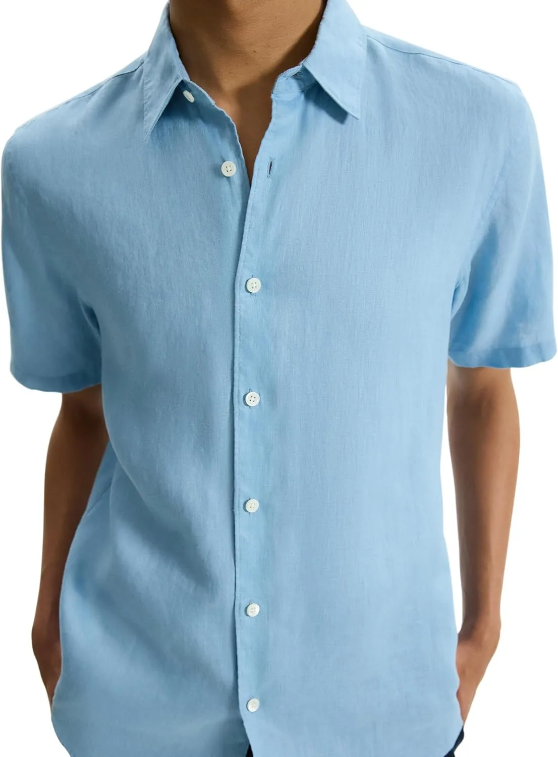 Theory Men's Irving Short Sleeve in Relaxed Linen