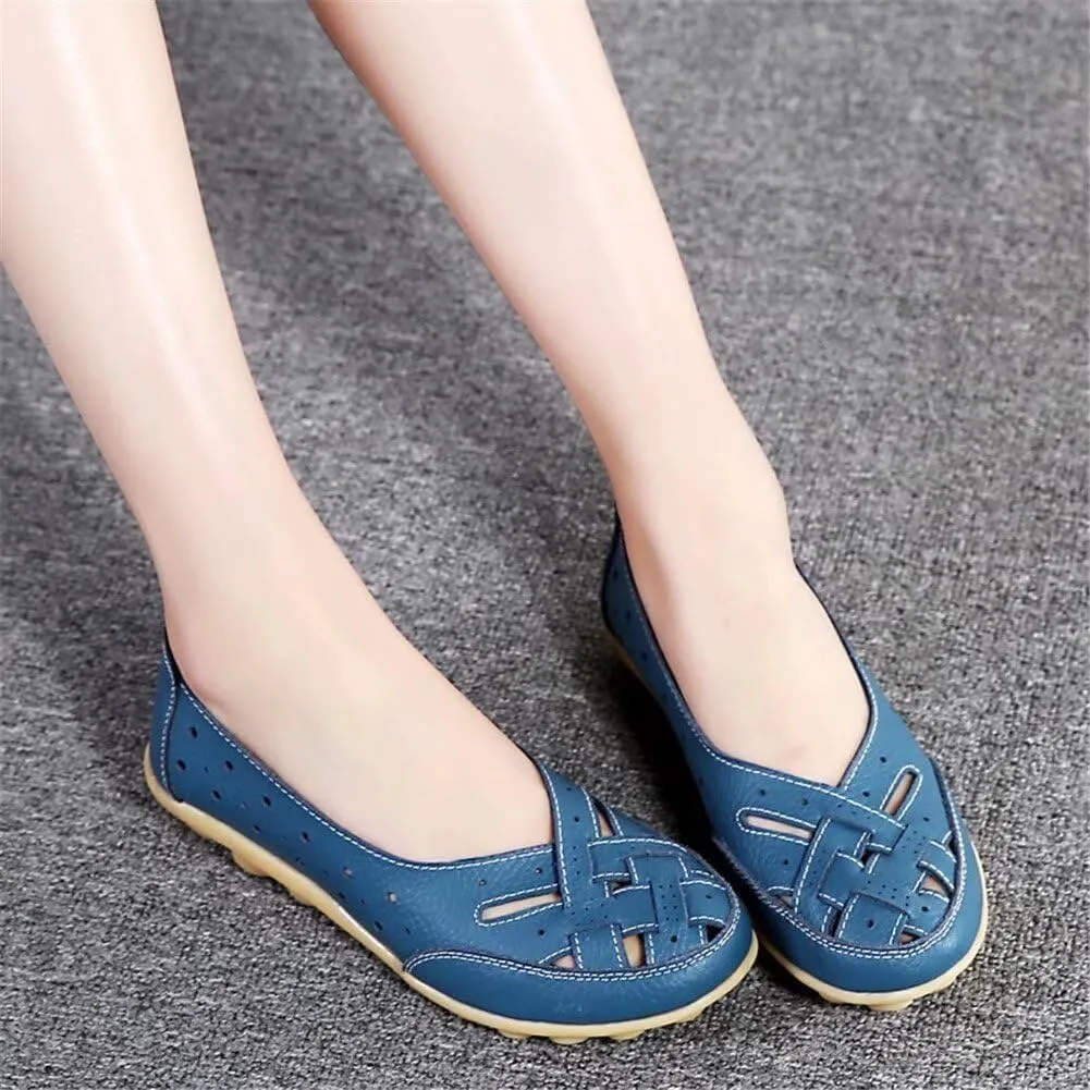 Women's Orthopedic Loafers Slip-On Outdoor Walking Flats Shoes Breathable Comfy Non Slip Shoes with Soft Arch Supportive Design New Cutout Shoe for Summer Beach