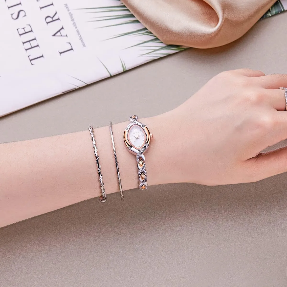 Women's Watches Bracelet Dial Ladies Fashion Dress Quartz Wrist Watch Oval Square Round Mini Women Watch Waterproof Gifts for Women